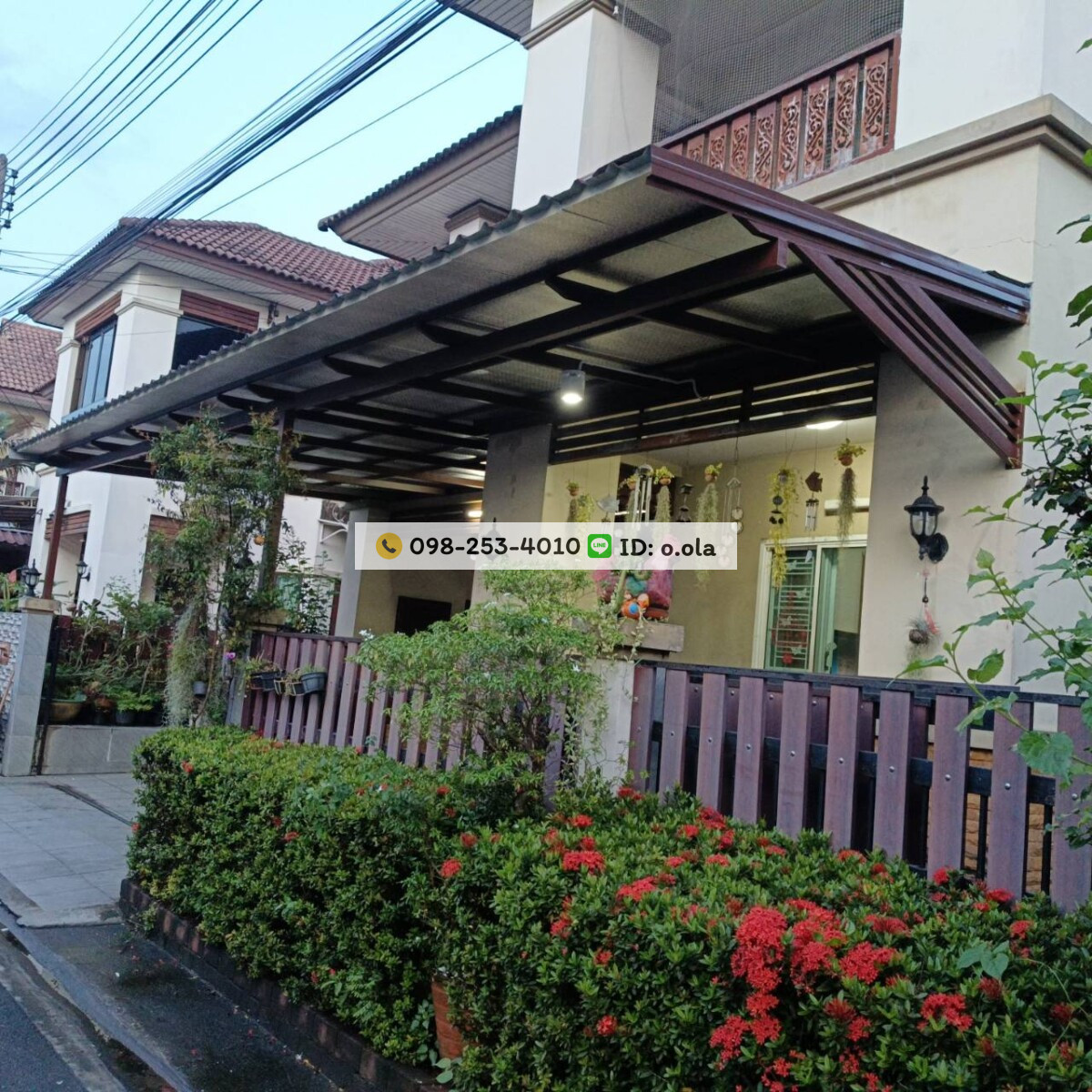 ผลงานหลังคาเมทัลชีท PU Foam